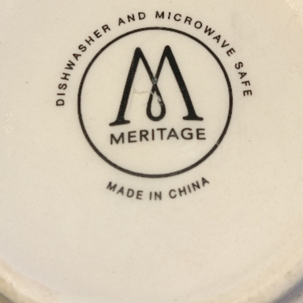 Meritage Bee Design Mug - Picture 3 of 5
